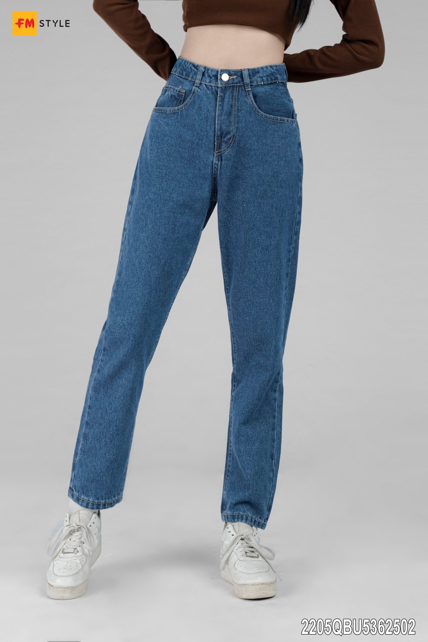 Quần jeans nữ baggy đơn giản nhưng không kém phần sang trọng
