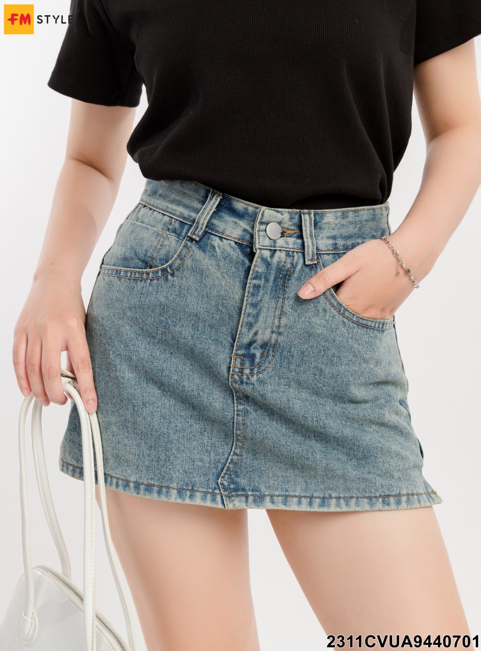 Straight Skirt with Side Slit SK002 – Thepresent